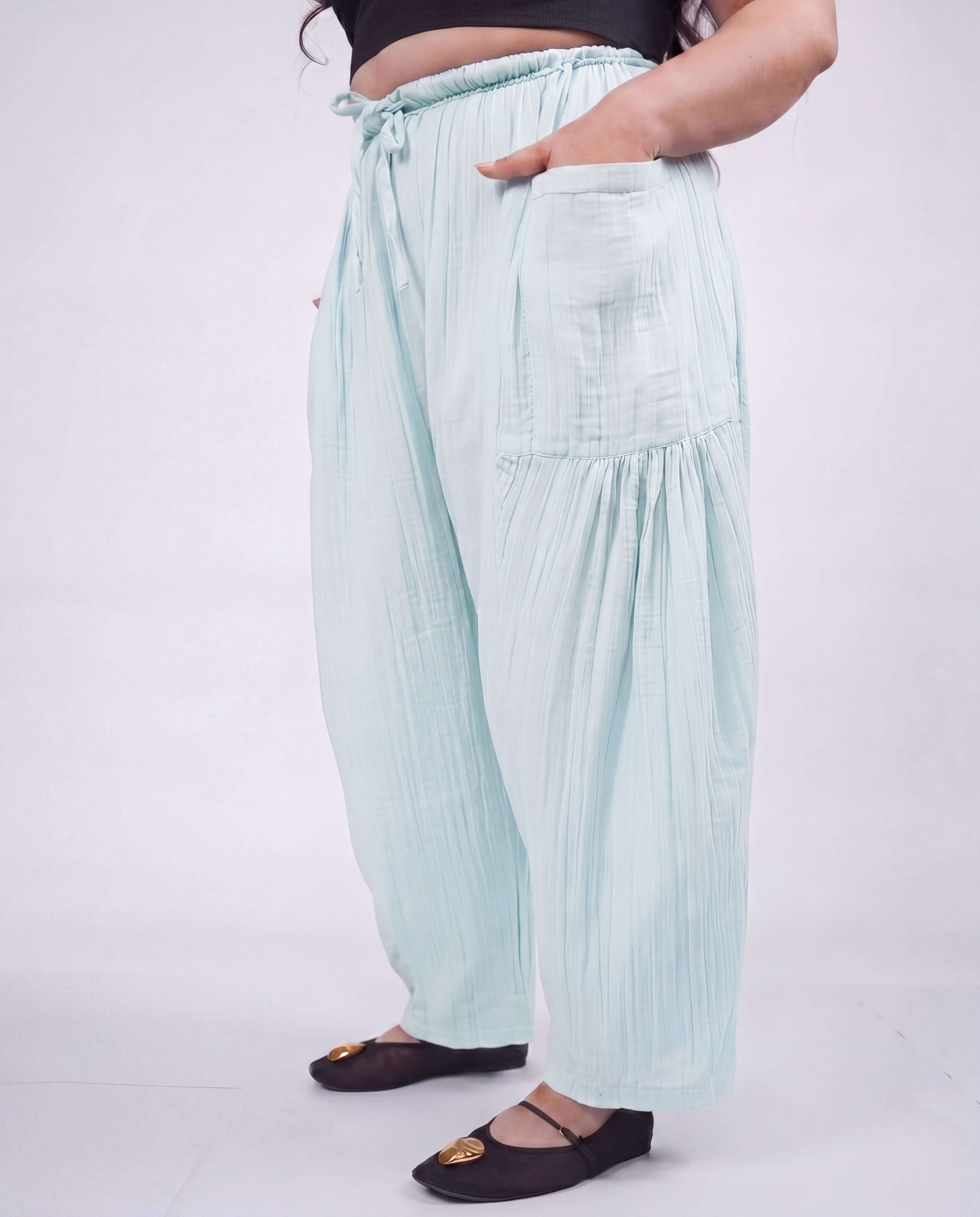 Ultra Airy Barrel Pants