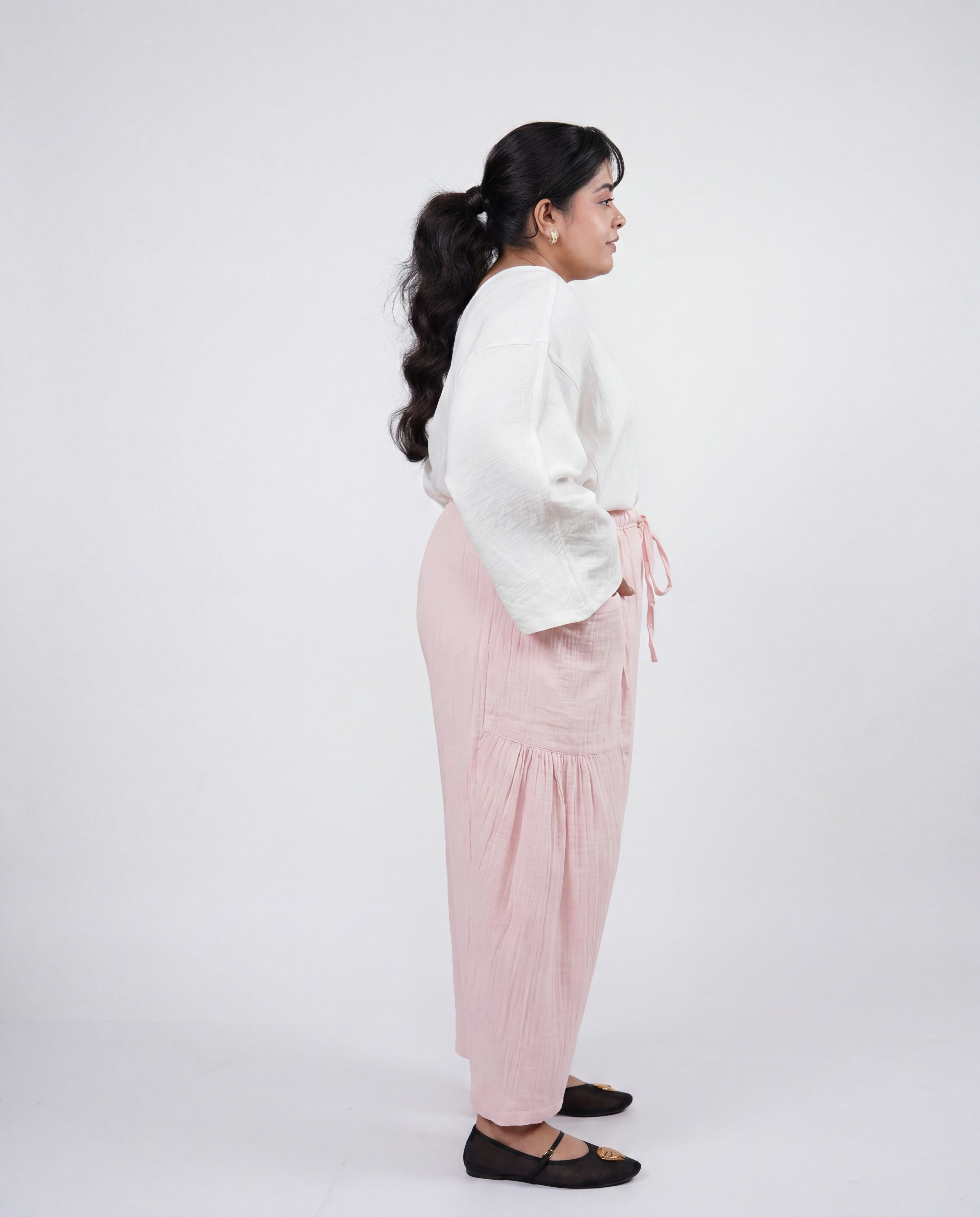 Ultra Airy Barrel Pants