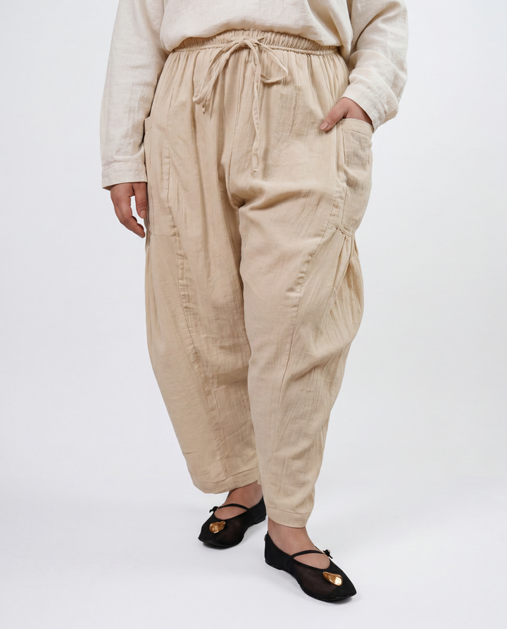 Off White Barrel Muslin Pant