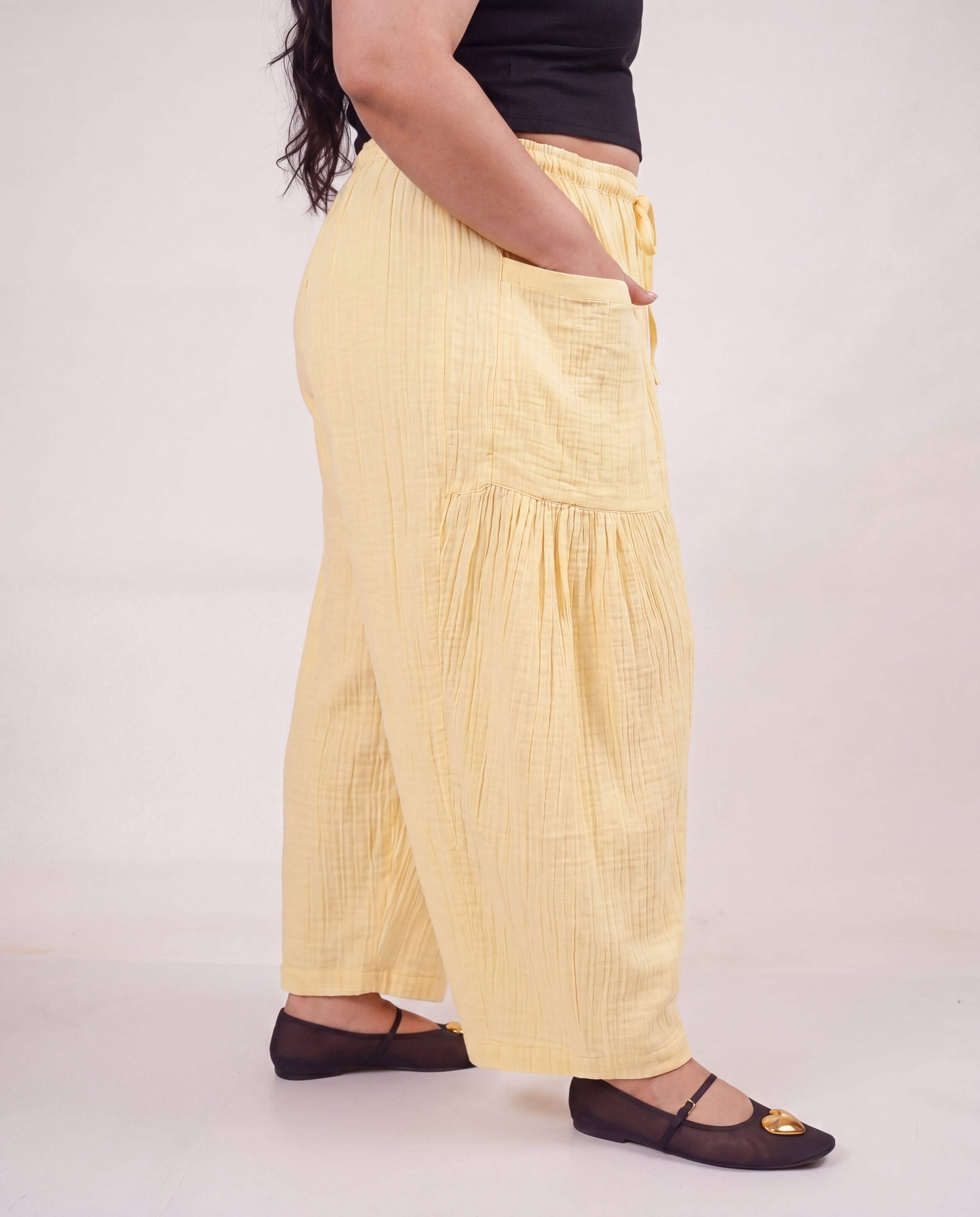 Ultra Airy Barrel Pants